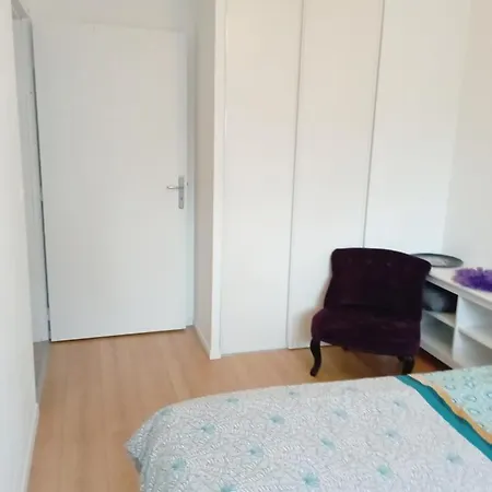 3 Chambres, Wifi, Netflix, 2 Stationnements *