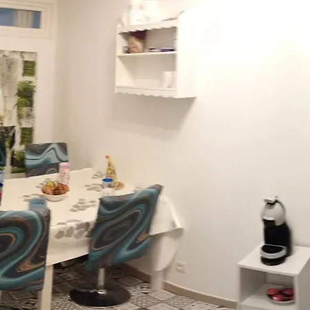 Guest house 3 Chambres, Wifi, Netflix, 2 Stationnements